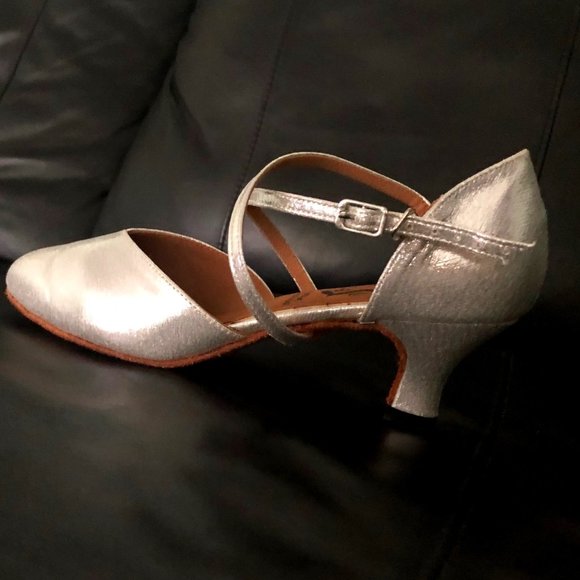 NEW Ballroom Latin Dance Shoes in Silver - Picture 11 of 14